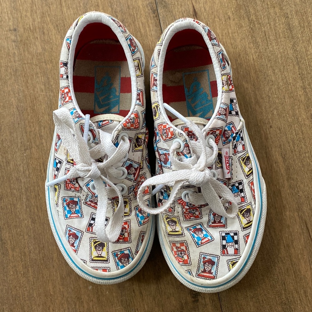 Vans, lace up kids vans limited addition, Where’s Waldo Vans